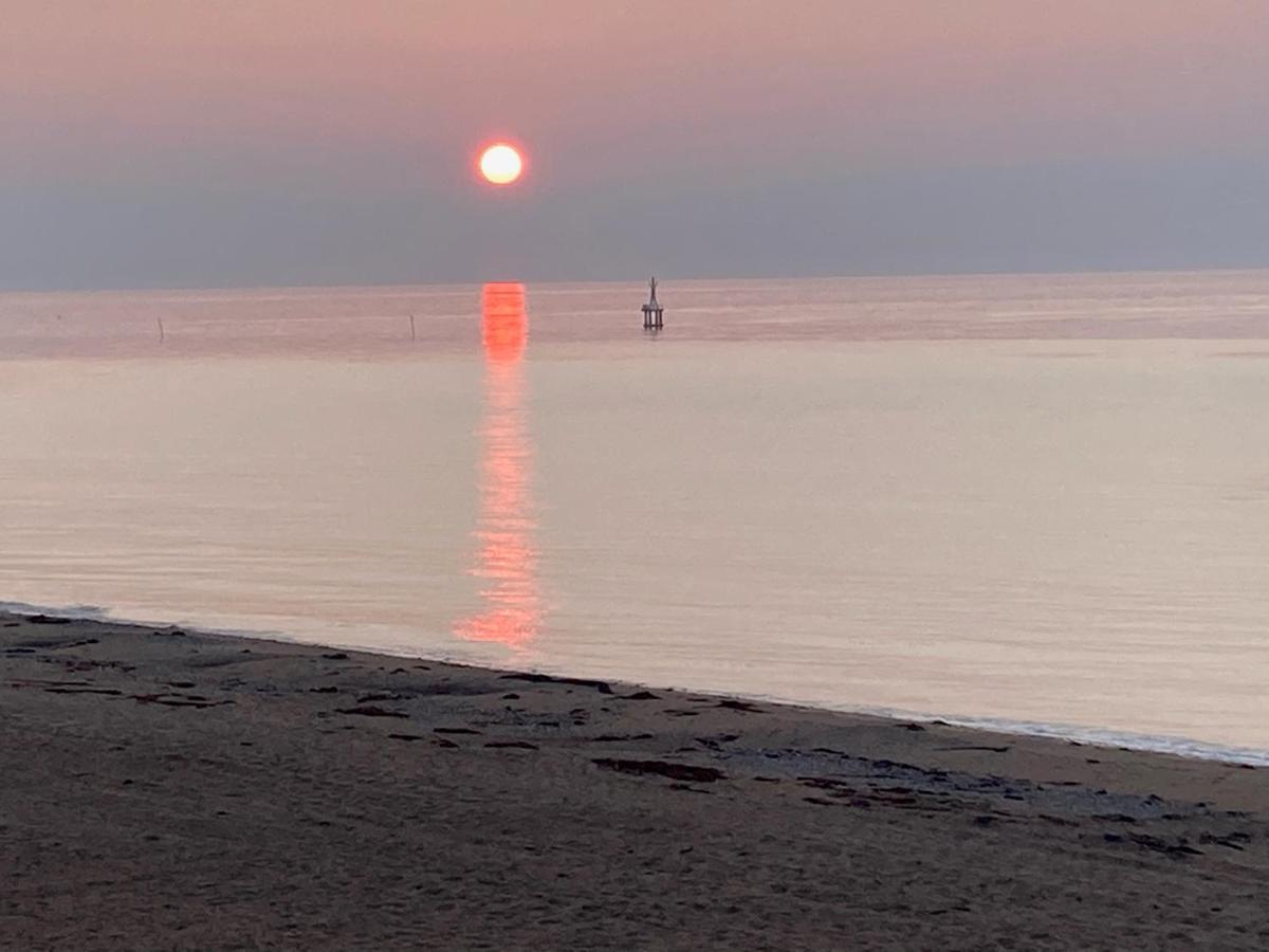 La Plage - Appartement Vue Mer Courseulles-sur-Mer Zewnętrze zdjęcie